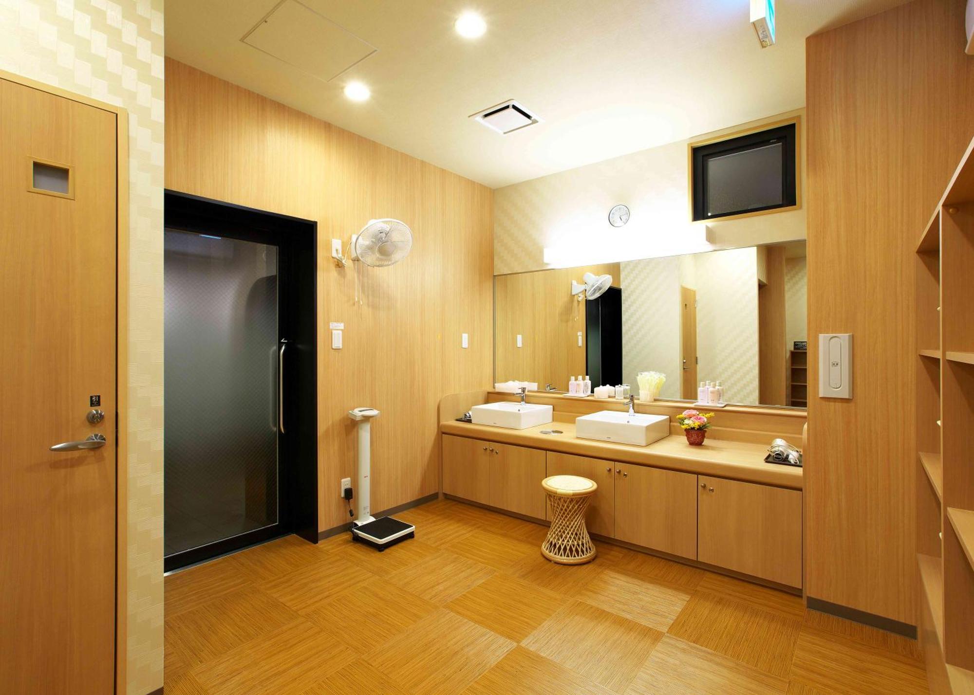 Hotel Route-Inn Sabae -Kokudou 8 Gou- Екстер'єр фото
