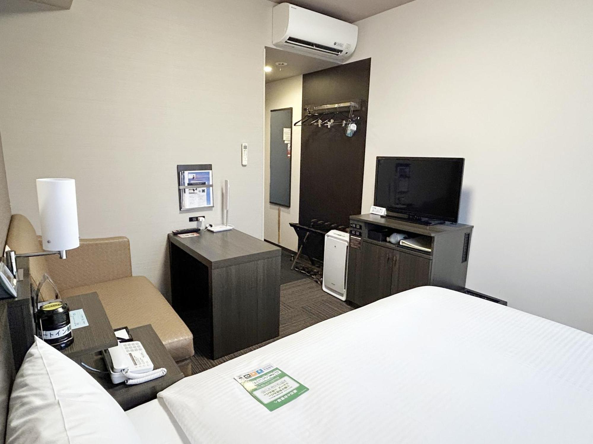 Hotel Route-Inn Sabae -Kokudou 8 Gou- Екстер'єр фото